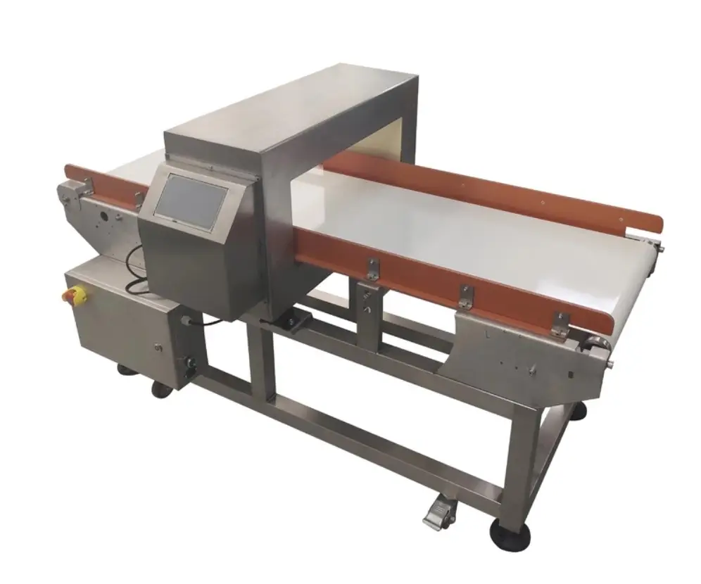 فلزیاب صنعتی حرفه‌ای یک ابزار ضروری در صنایع مختلف است که برای شناسایی فلزات ناخواسته در محصولات و مواد استفاده می‌شود. این دستگاه‌ها به‌طور دقیق قادرند تا فلزات را در خطوط تولید شناسایی کرده و از آلودگی یا خرابی محصولات جلوگیری کنند. استفاده از فلزیاب صنعتی حرفه‌ای به بهبود کیفیت تولید و ایمنی محصولات کمک می‌کند